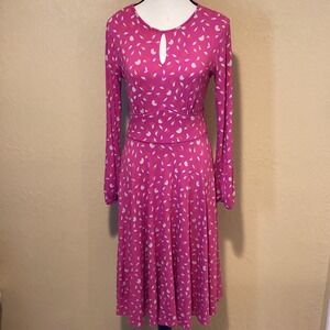 Boden Marilyn Dress in Pink Flambe Apples (abstract apple print), Size 6 Long